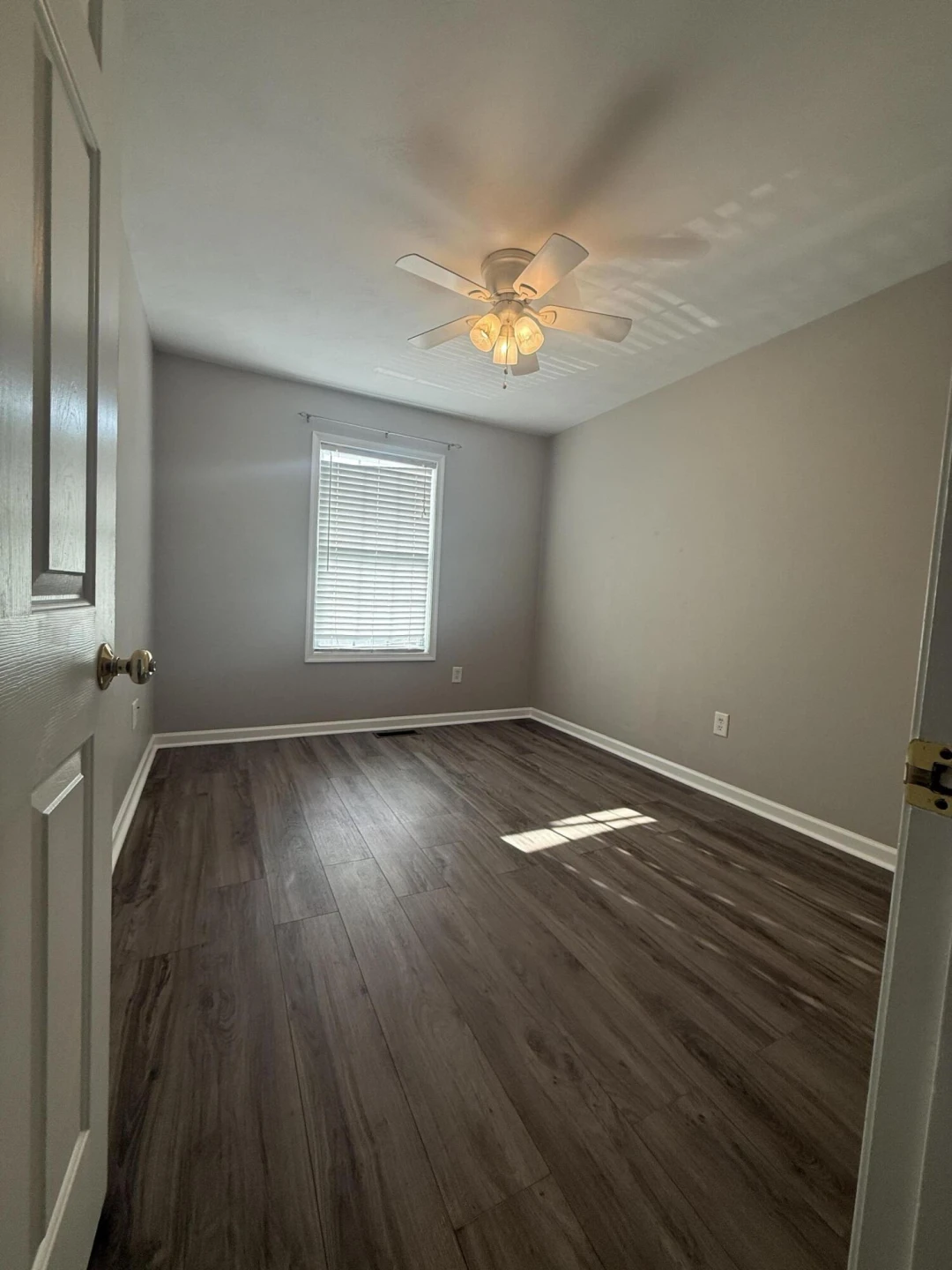 2421 Deerfield CT - Photo 6