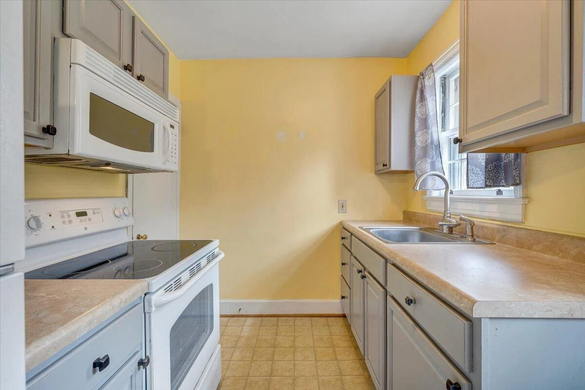 910 Brandon AVE - Photo 12