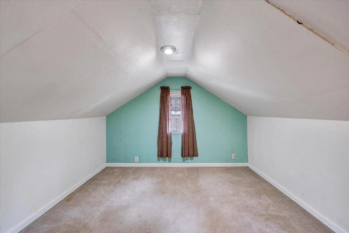 910 Brandon AVE - Photo 24