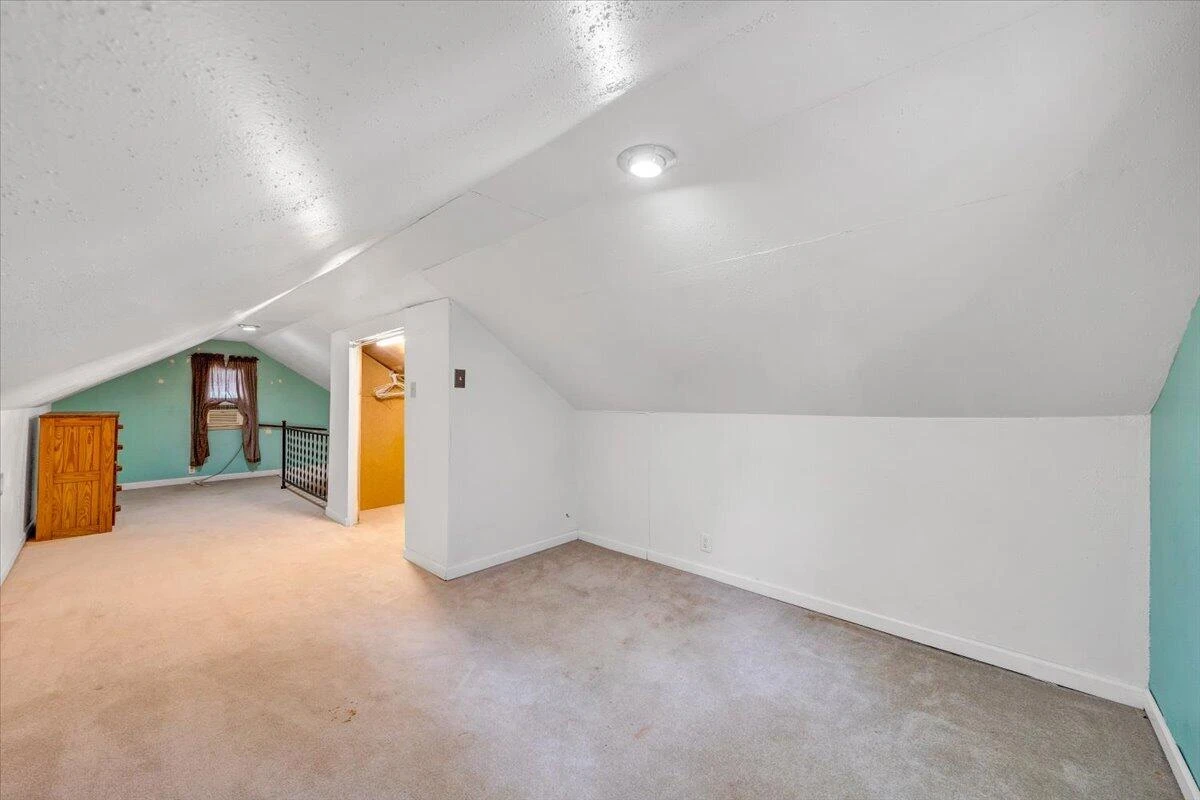 910 Brandon AVE - Photo 25