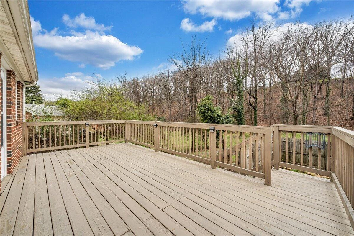 910 Brandon AVE - Photo 36