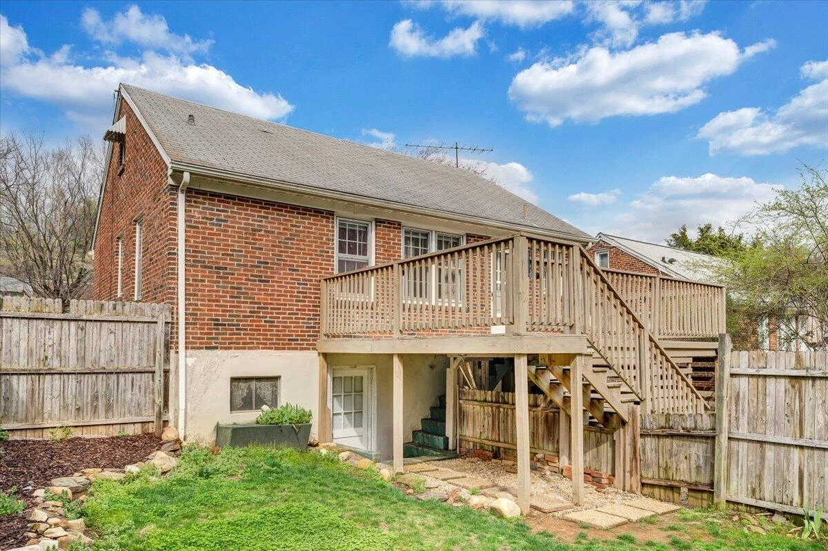 910 Brandon AVE - Photo 37
