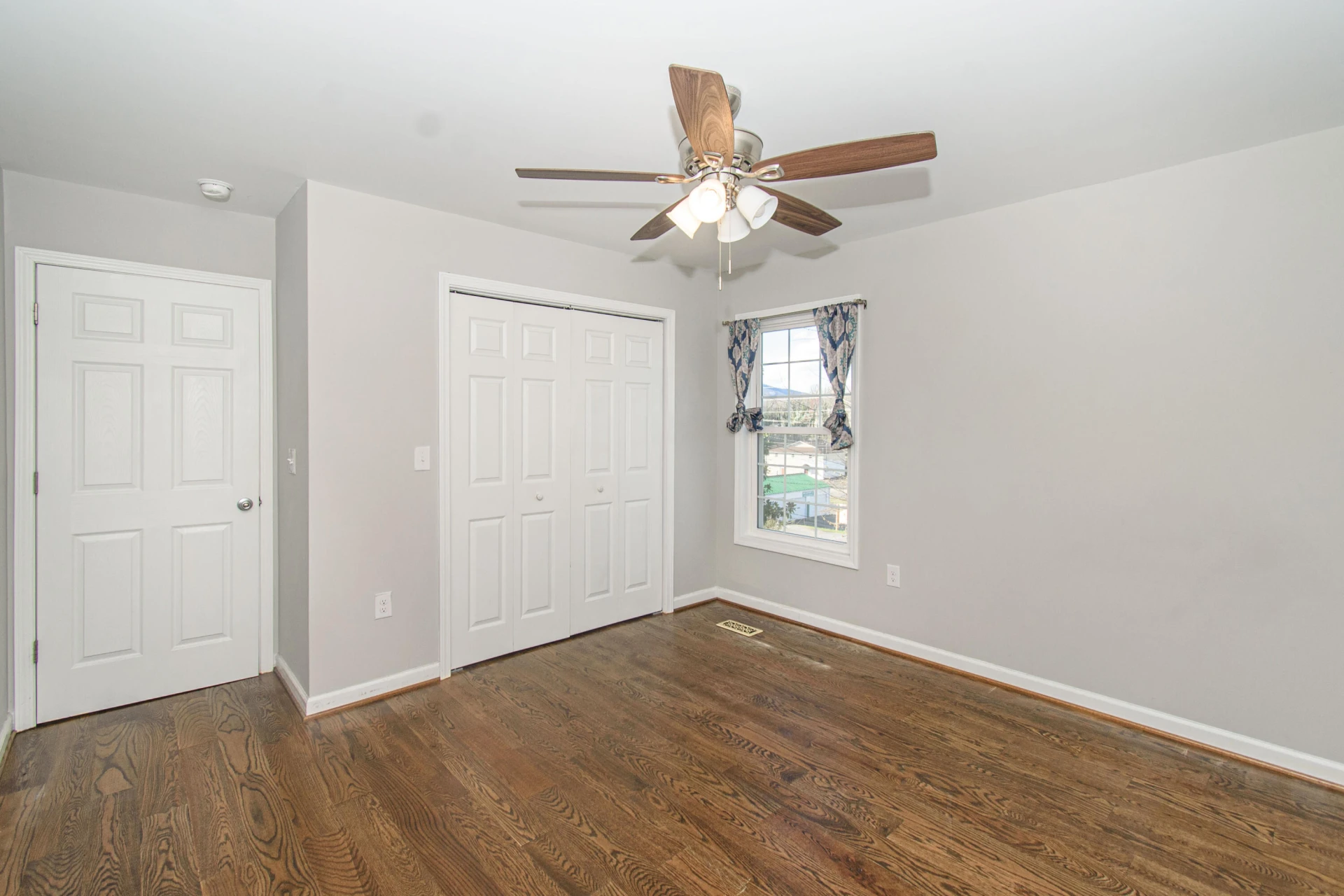 1039 Ward ST - Photo 20