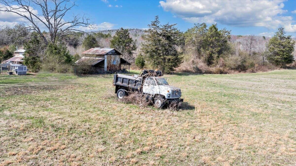 12685 Gretna RD - Photo 7