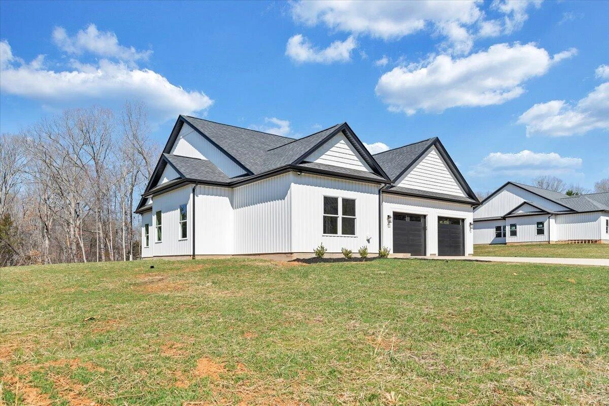 380 Parford LN - Photo 3
