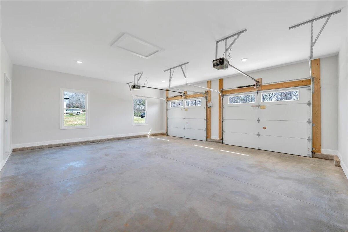 380 Parford LN - Photo 58