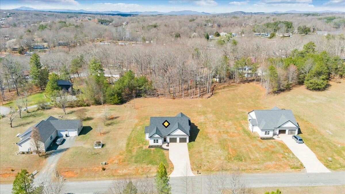 380 Parford LN - Photo 64