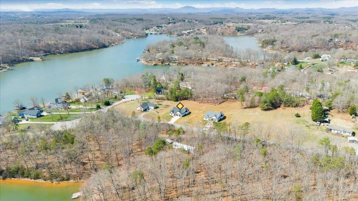 380 Parford LN - Photo 75