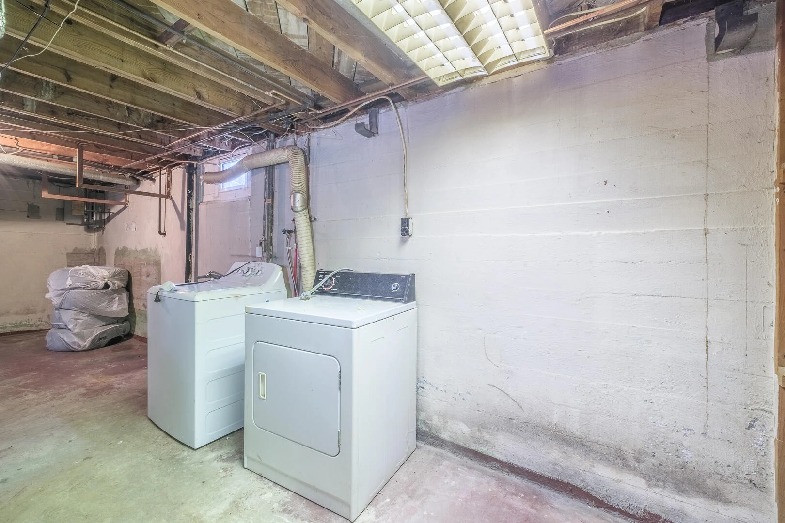 1629 Golfside AVE - Photo 20