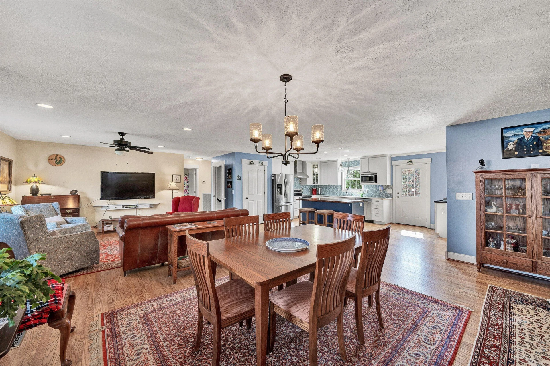 1089 Marie DR - Photo 10