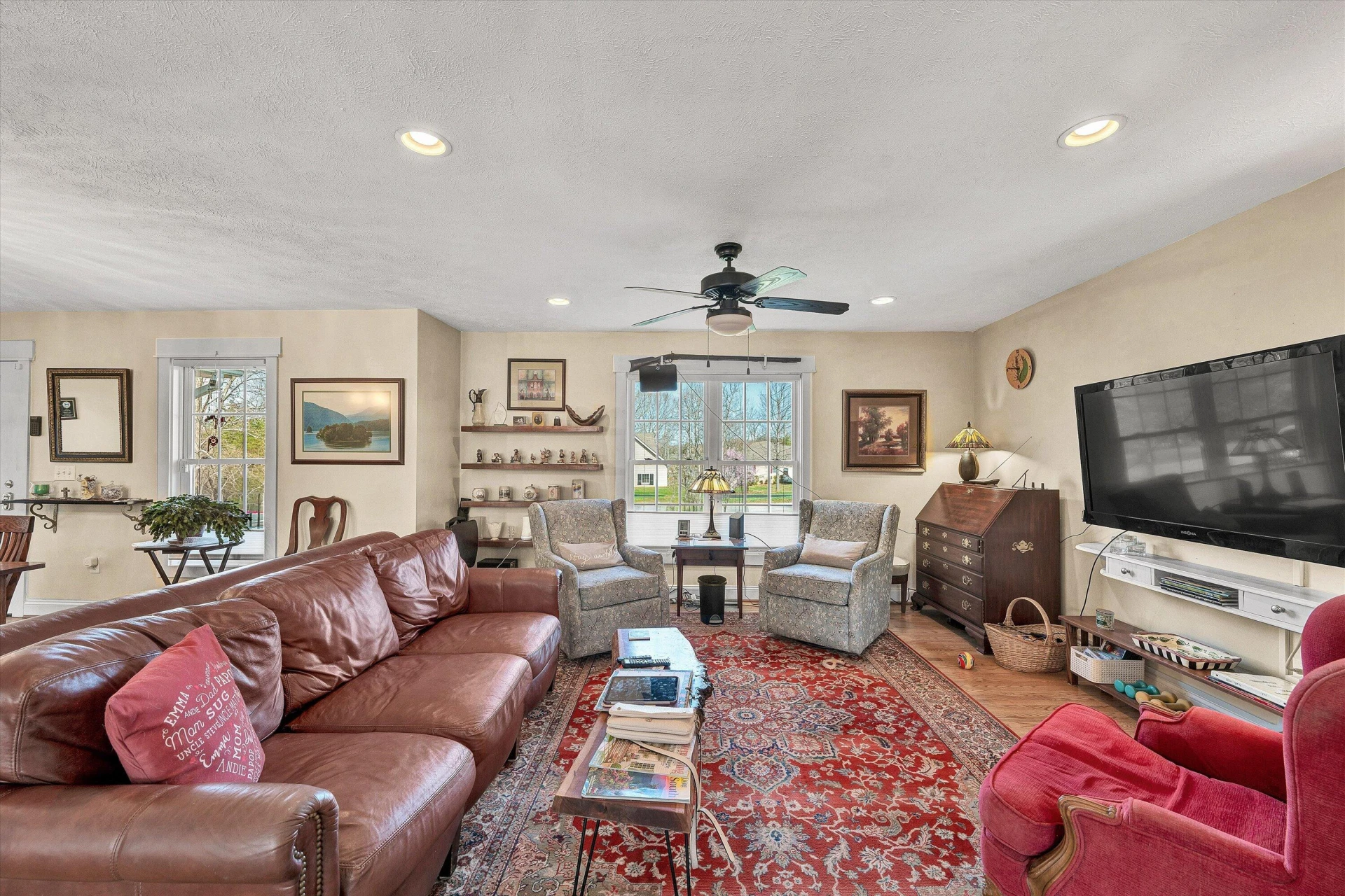 1089 Marie DR - Photo 12