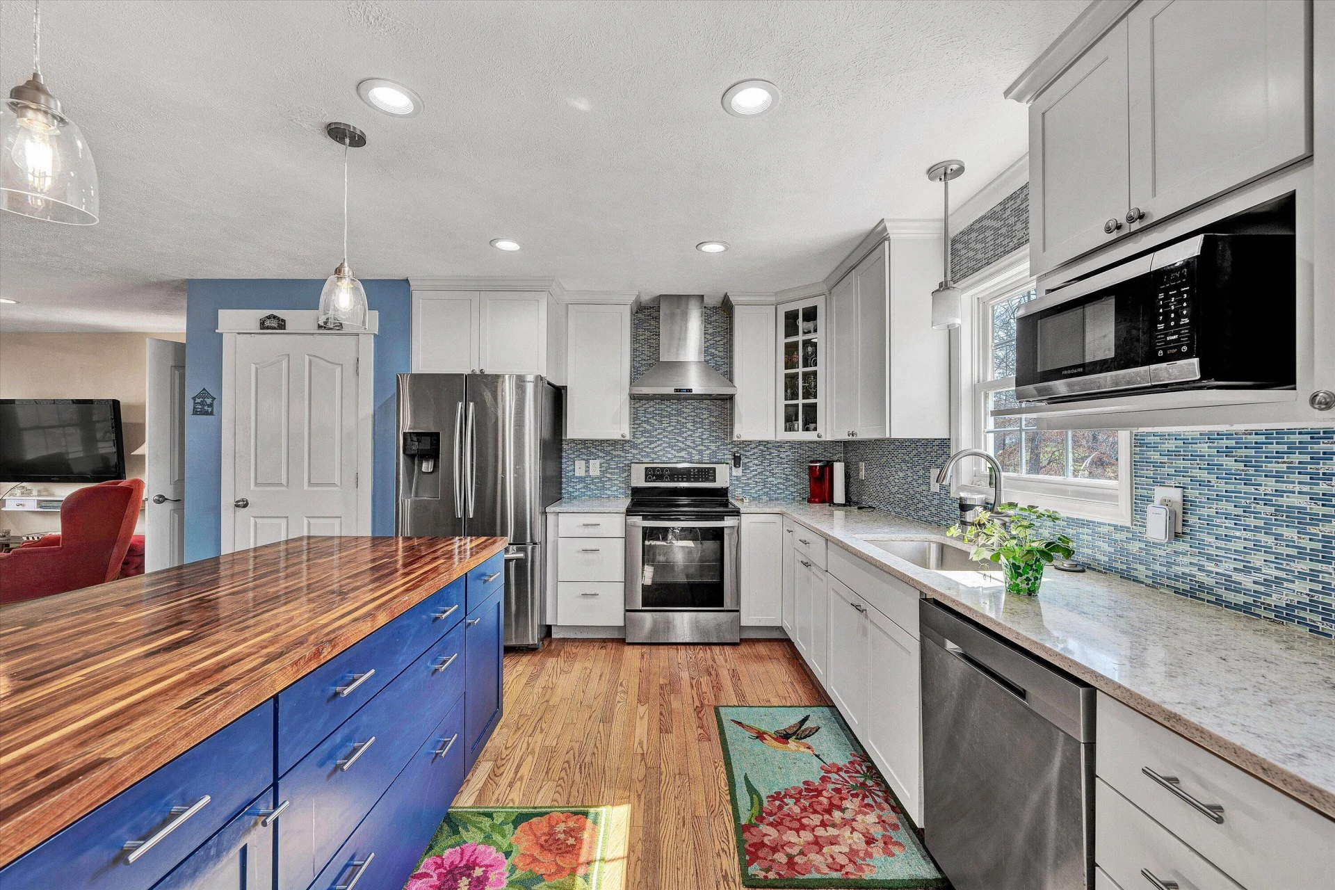 1089 Marie DR - Photo 14