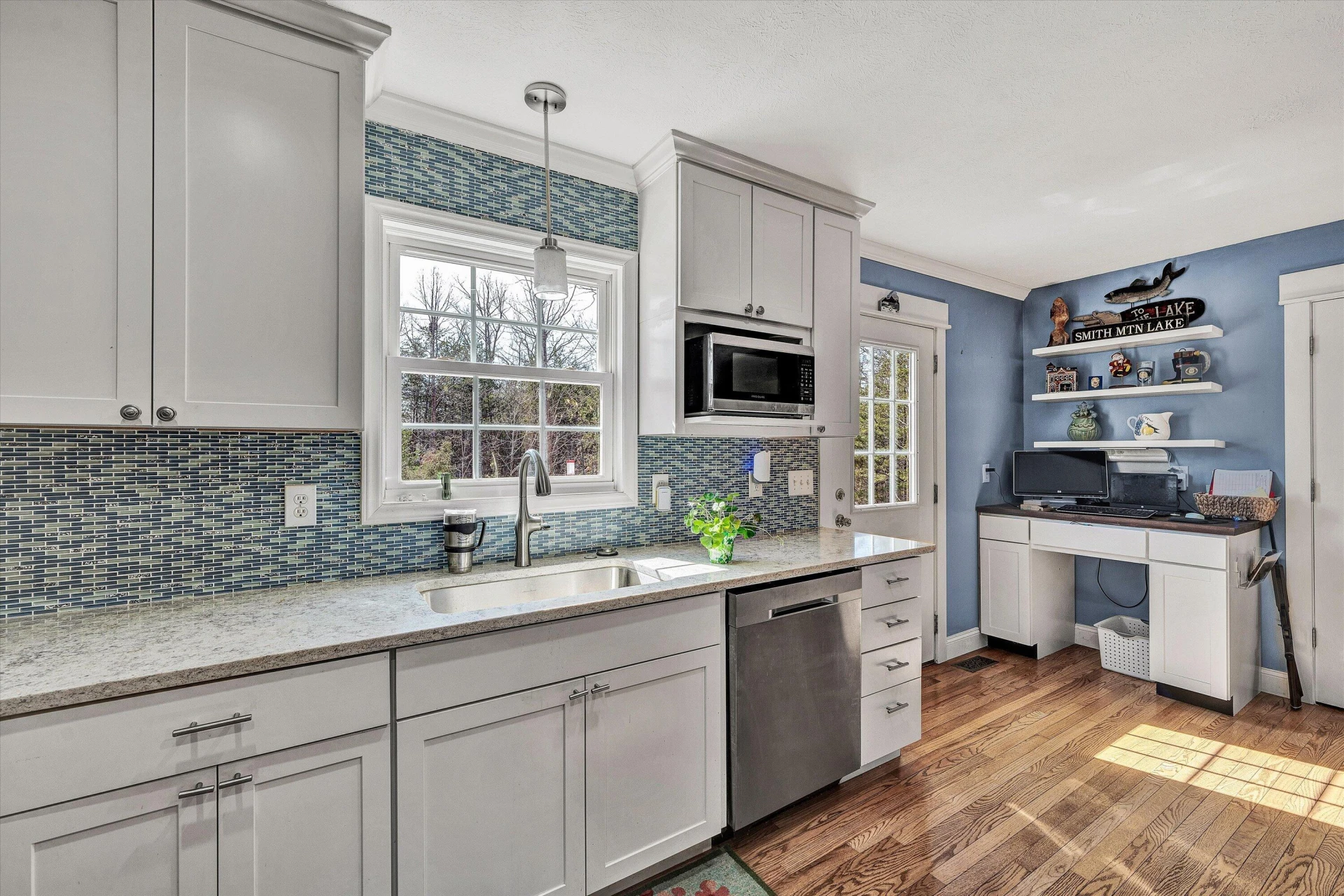 1089 Marie DR - Photo 16