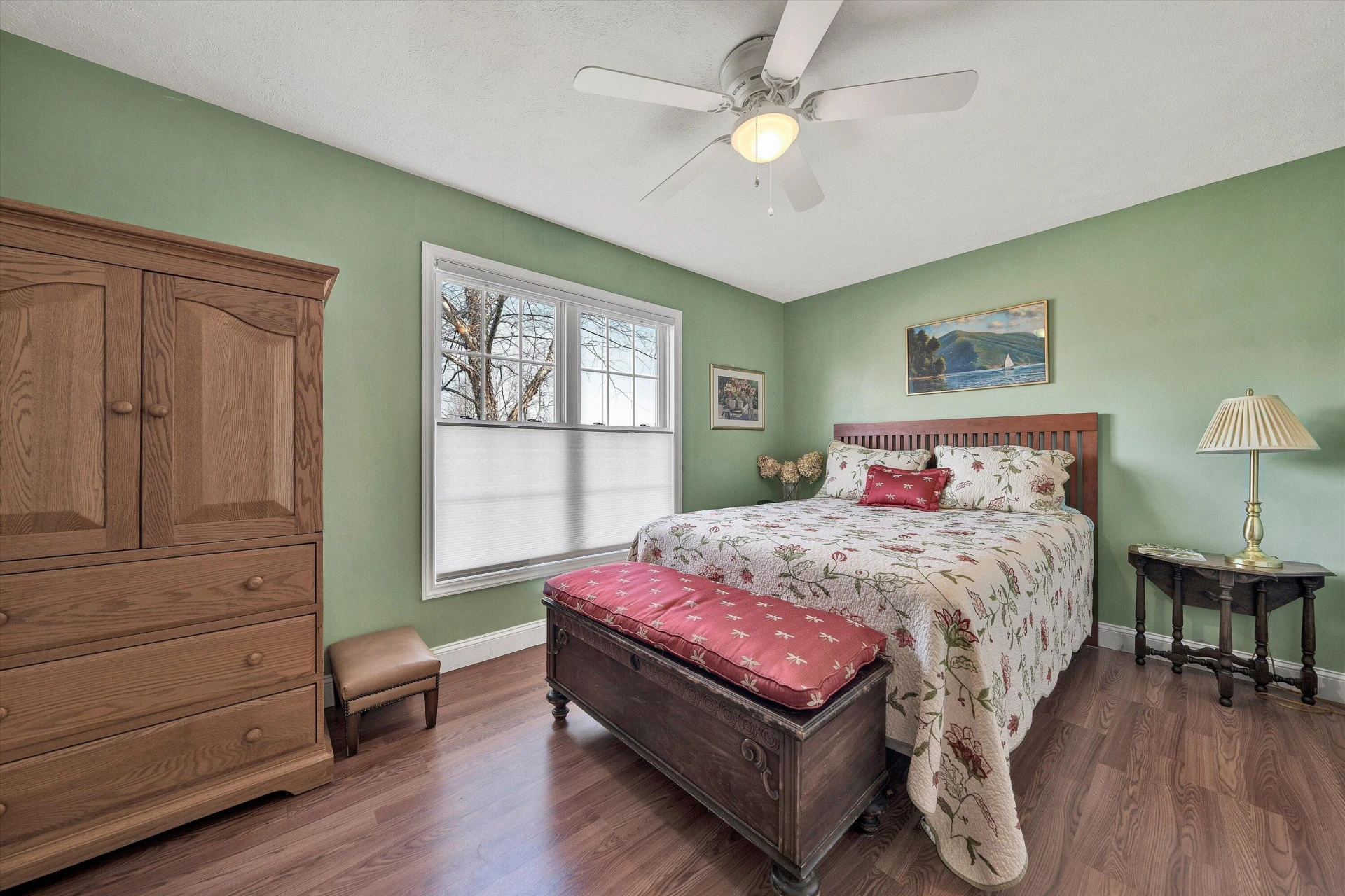 1089 Marie DR - Photo 24