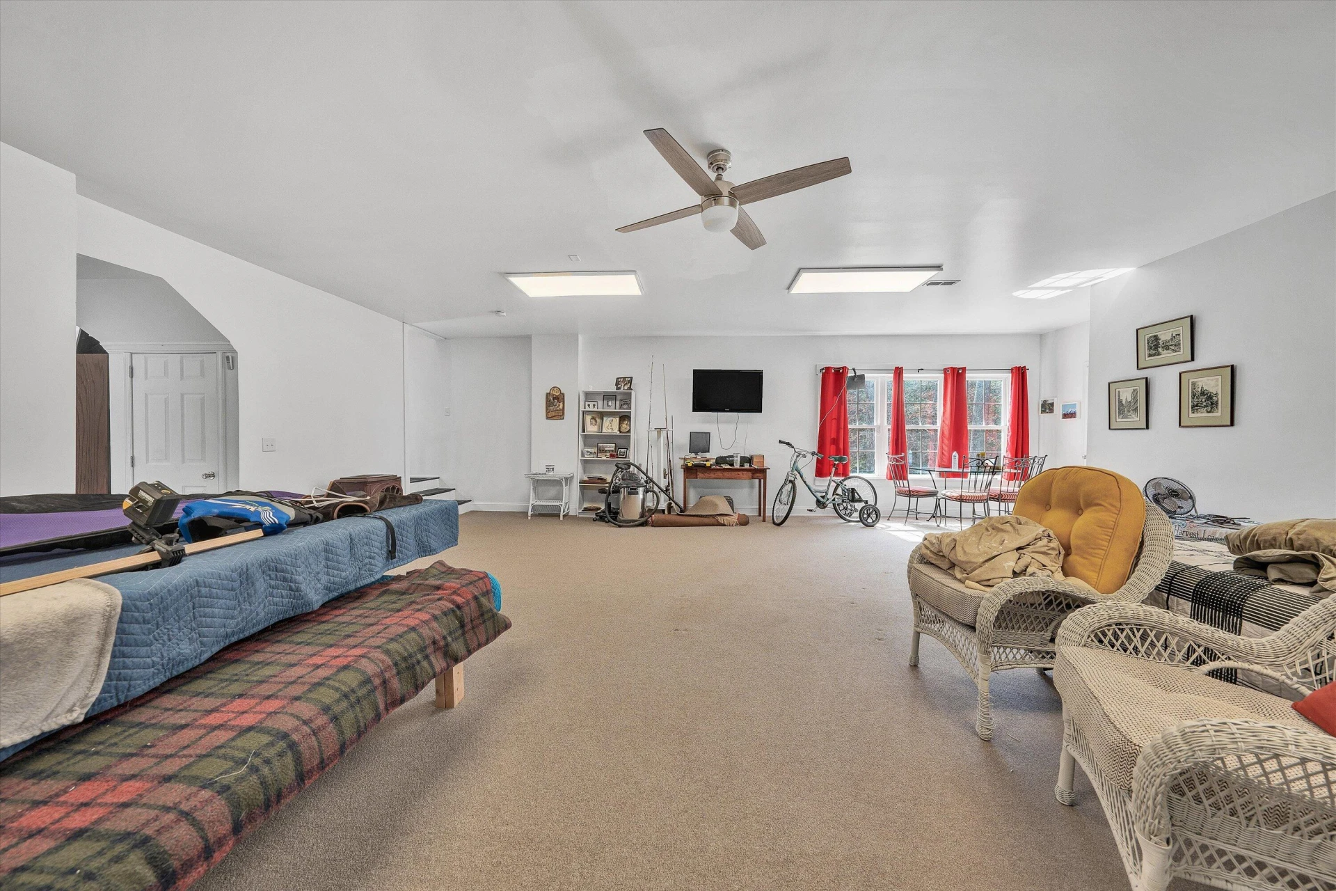 1089 Marie DR - Photo 33