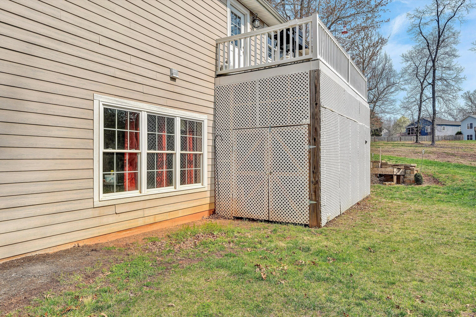 1089 Marie DR - Photo 37