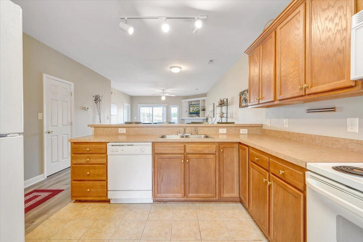 1209 Mariners WAY #66 - Photo 4