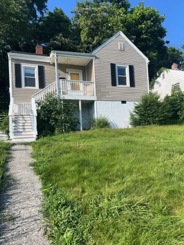 925 Kellogg AVE