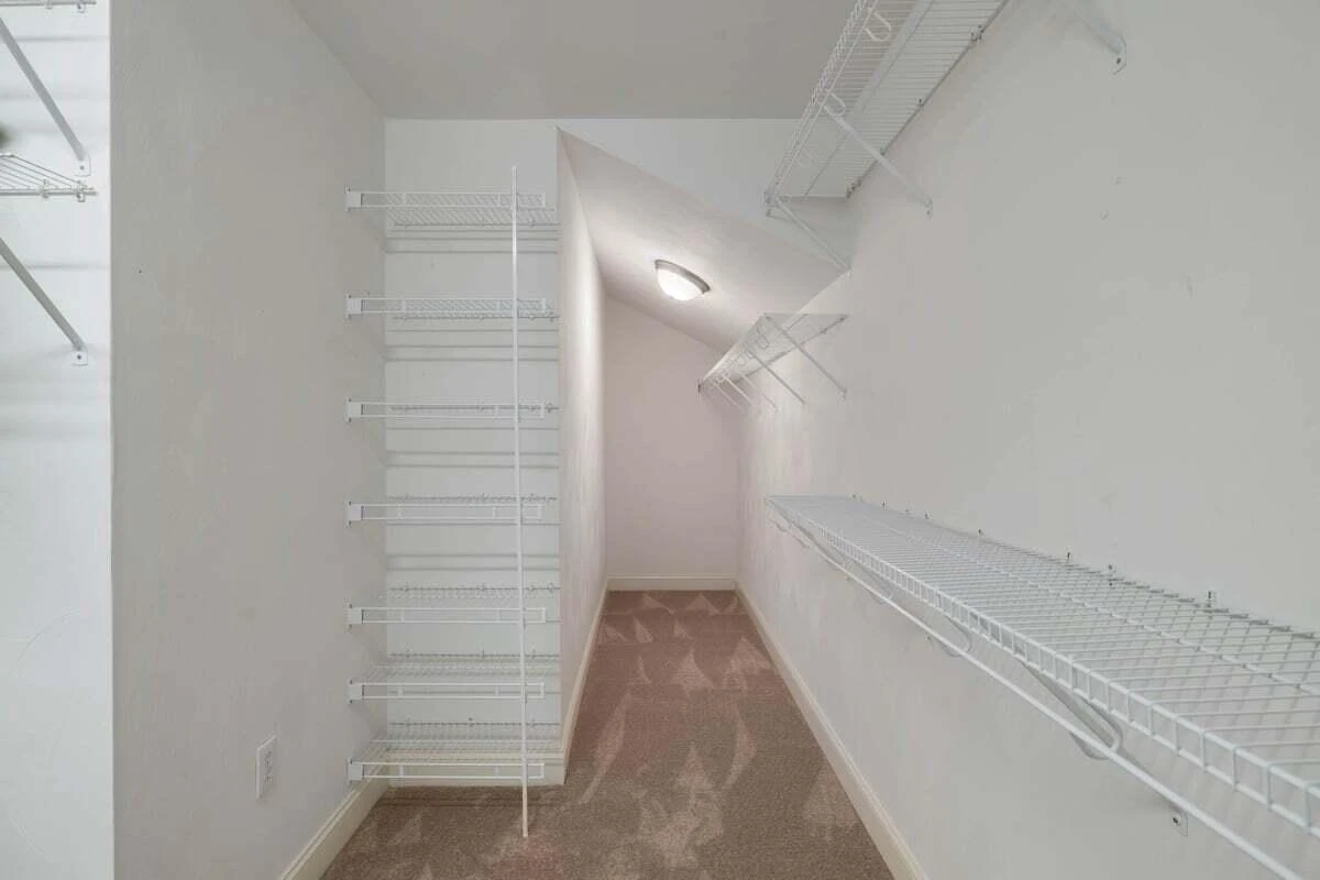 2229 River Oaks DR - Photo 27