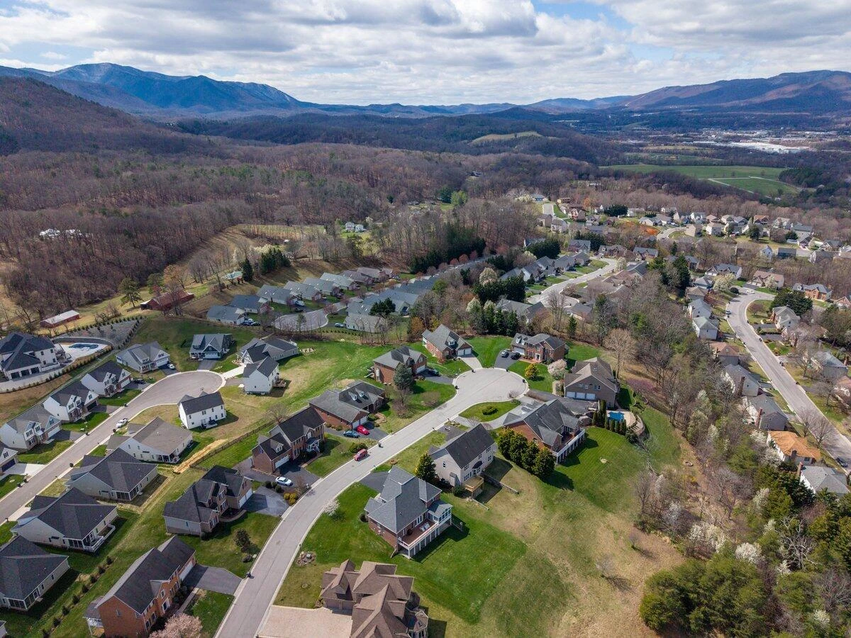 2229 River Oaks DR - Photo 49