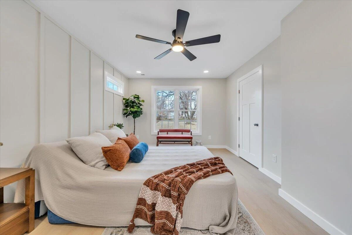 3323 Collingwood ST - Photo 21