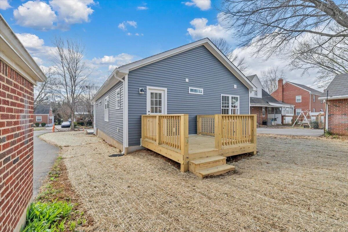 3323 Collingwood ST - Photo 38