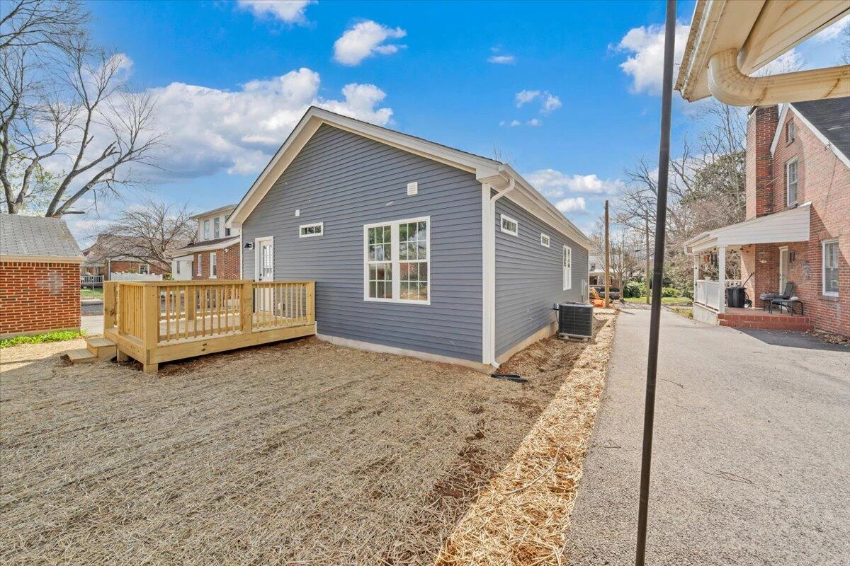 3323 Collingwood ST - Photo 40