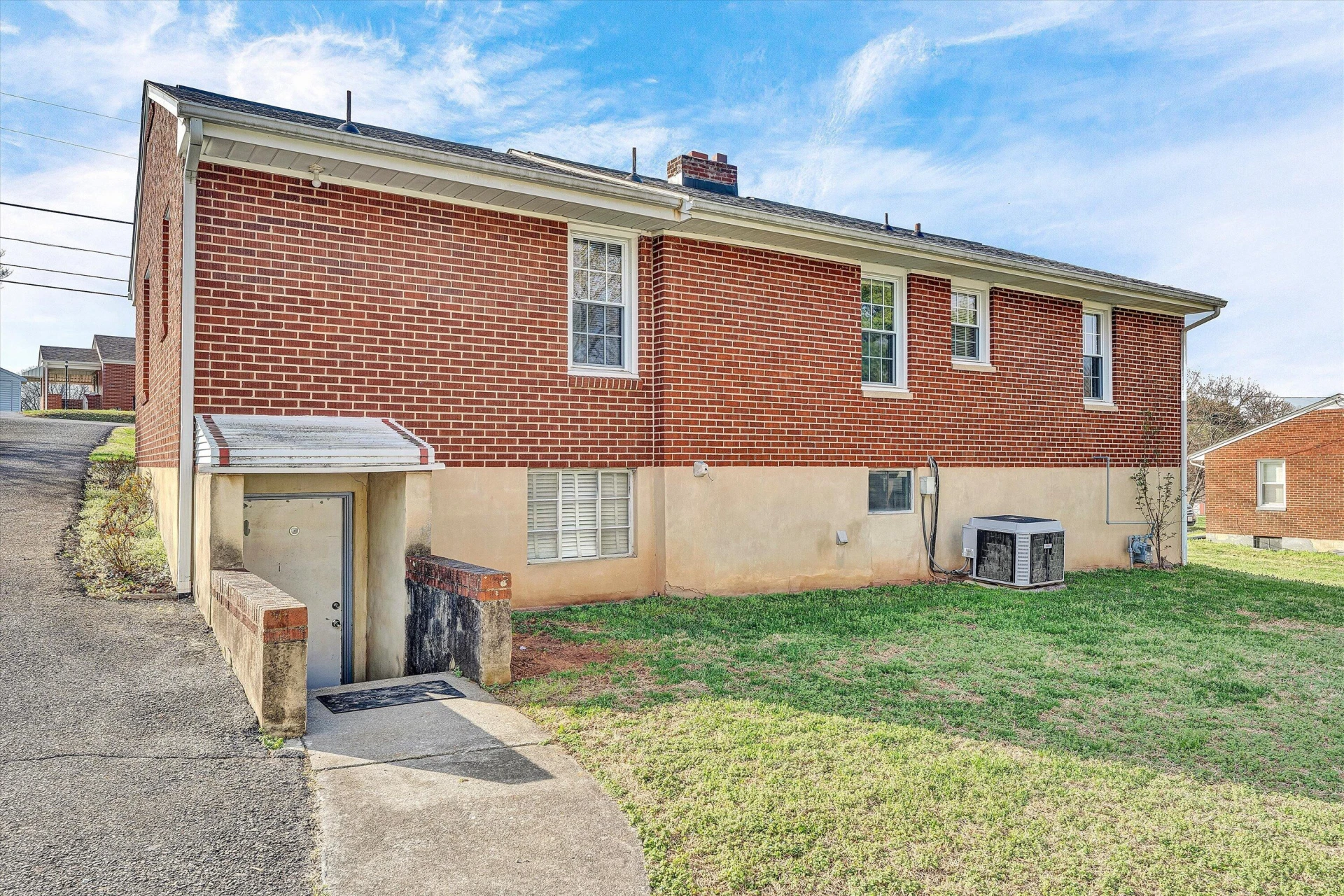 2818 Richard AVE - Photo 28