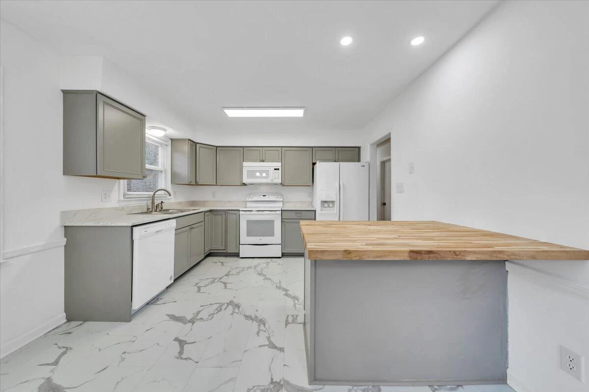 3149 Ventnor RD - Photo 10
