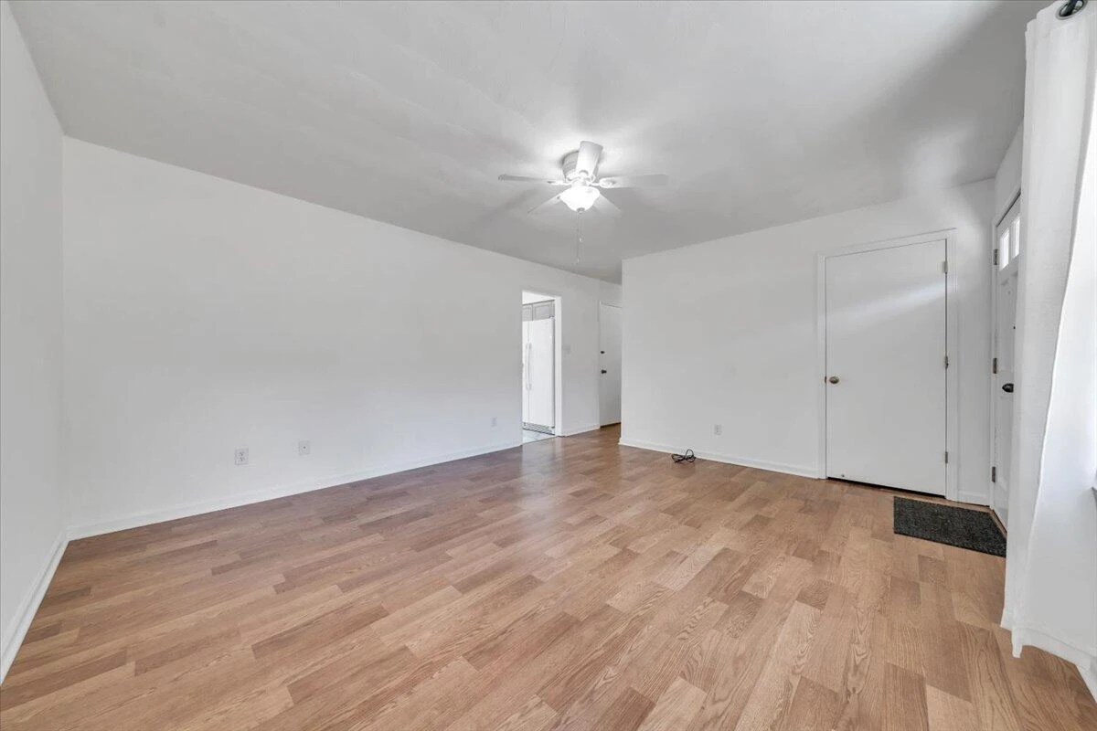 3149 Ventnor RD - Photo 6
