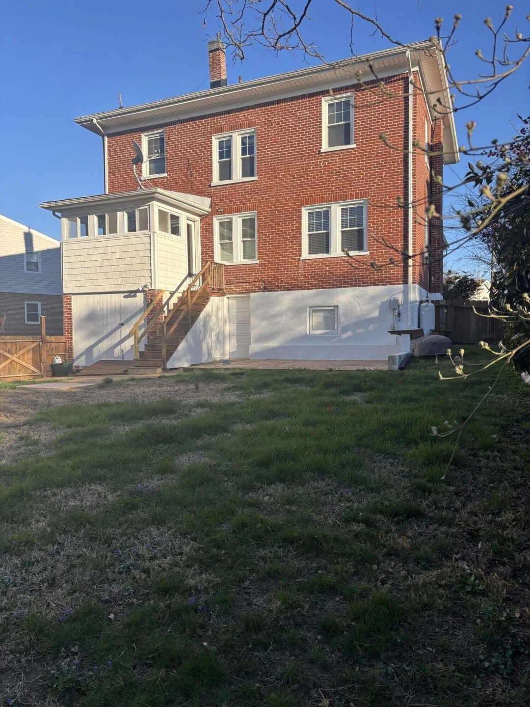 2529 Oregon AVE - Photo 2