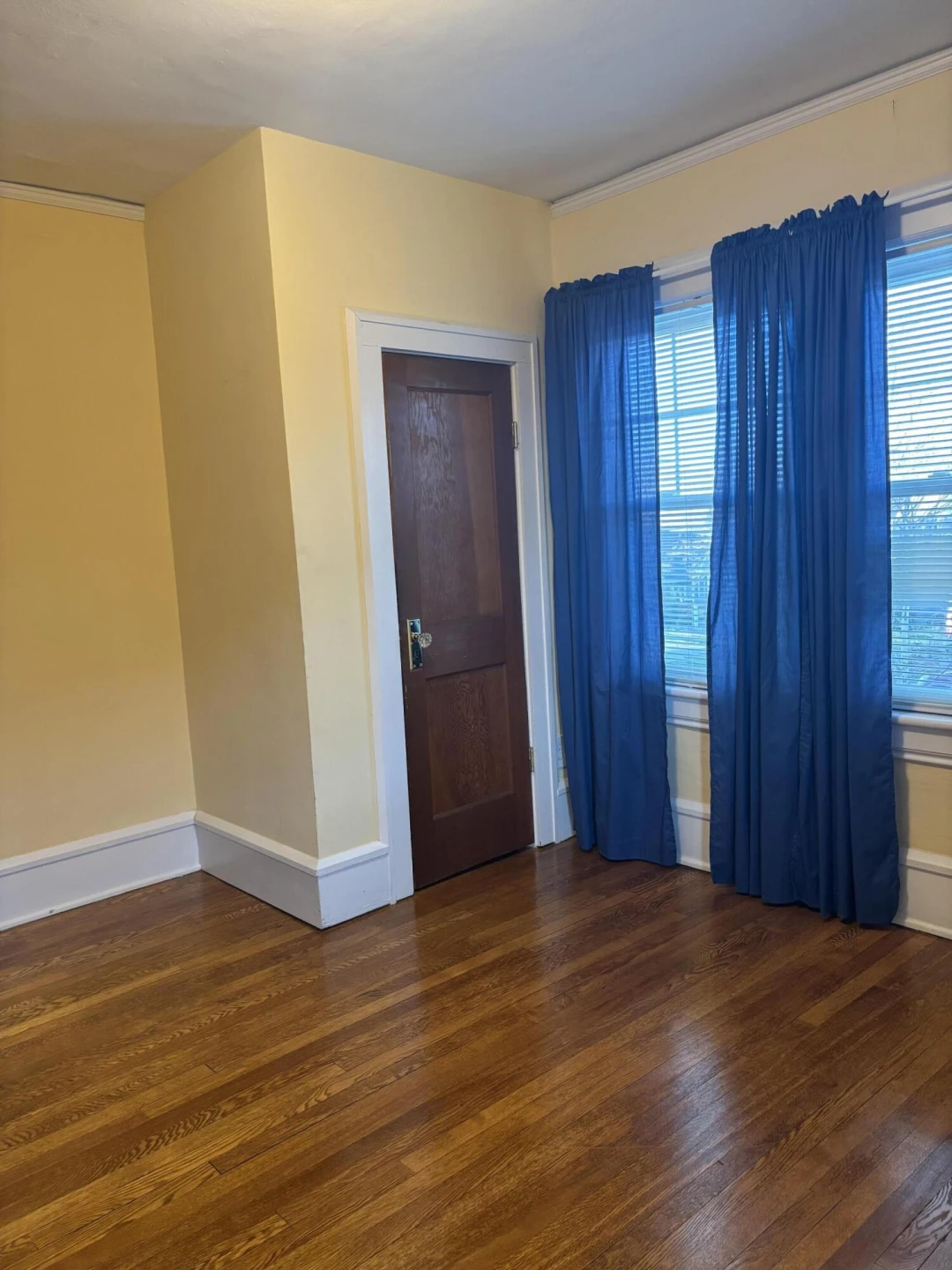 2529 Oregon AVE - Photo 30