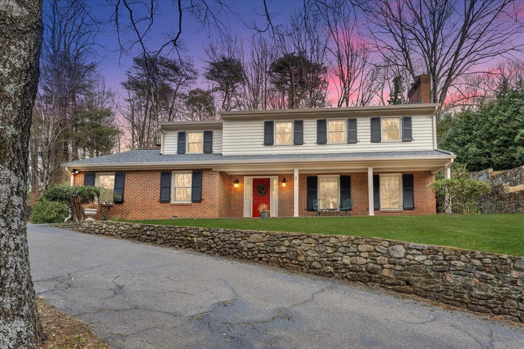 415 Willow Oak DR