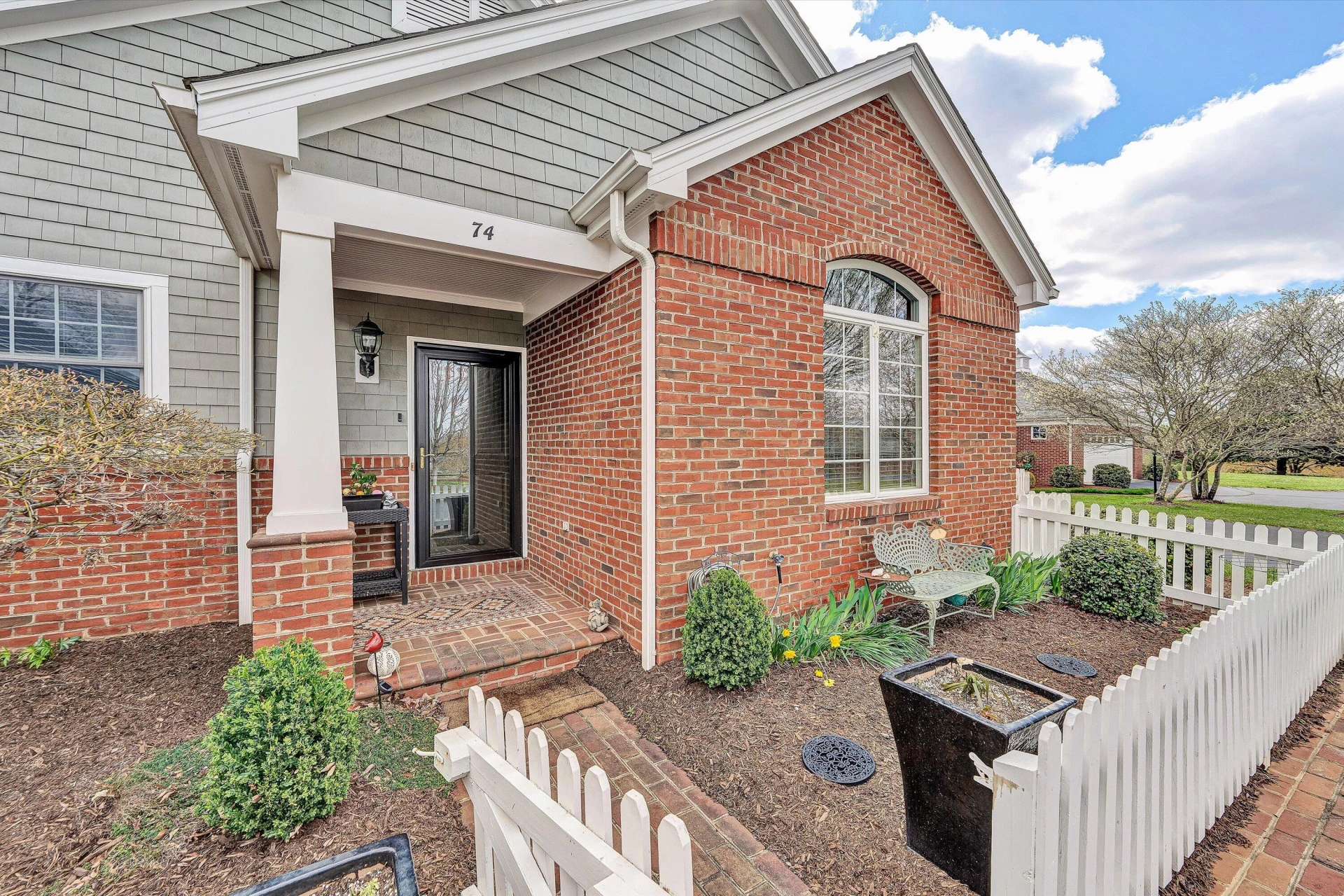 74 Village Green DR - Photo 5