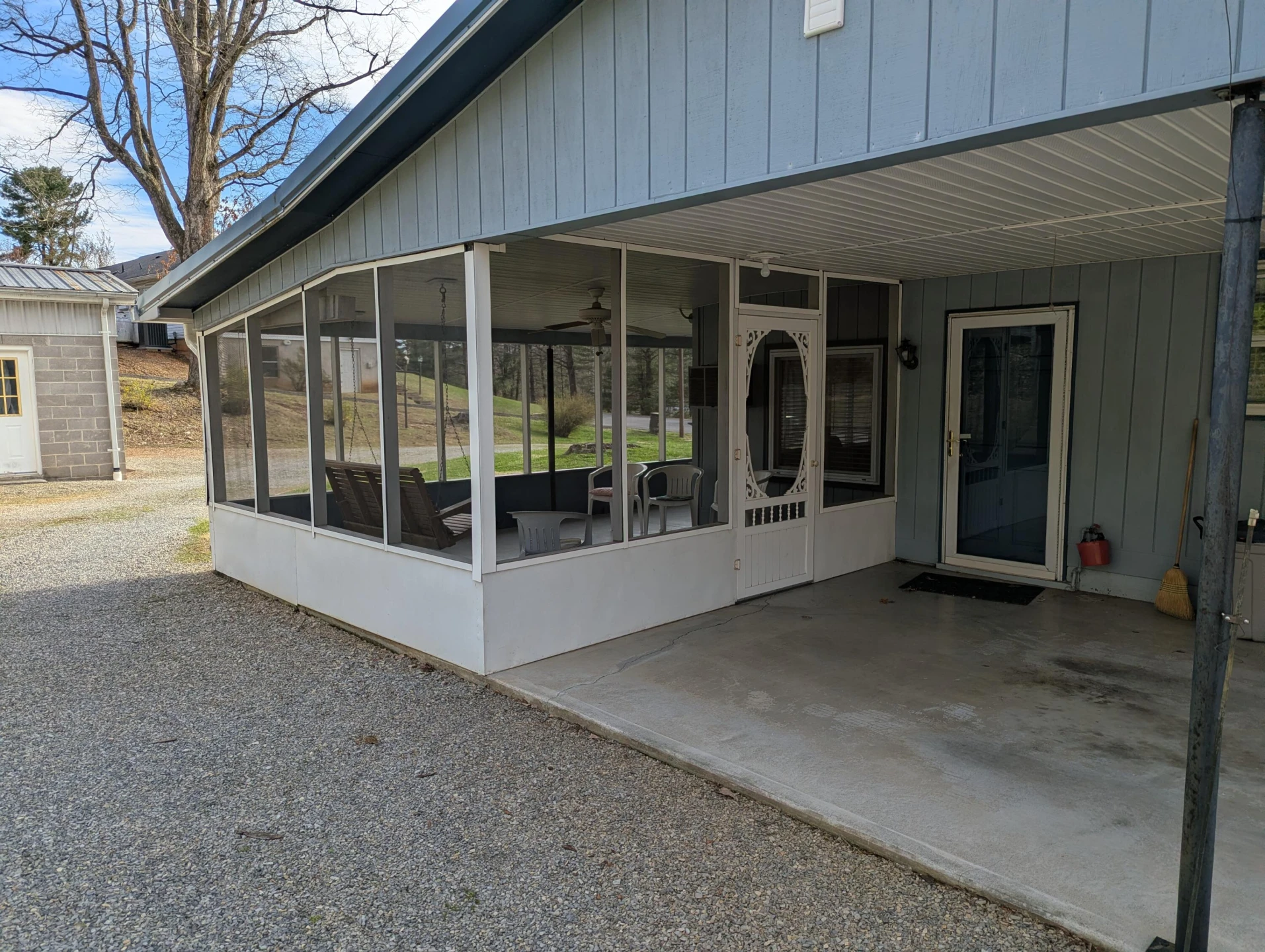 45 Meadow View AVE - Photo 5