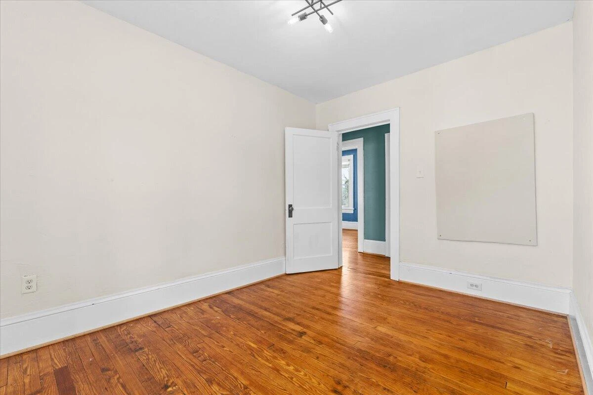 2622 Tillett RD - Photo 18