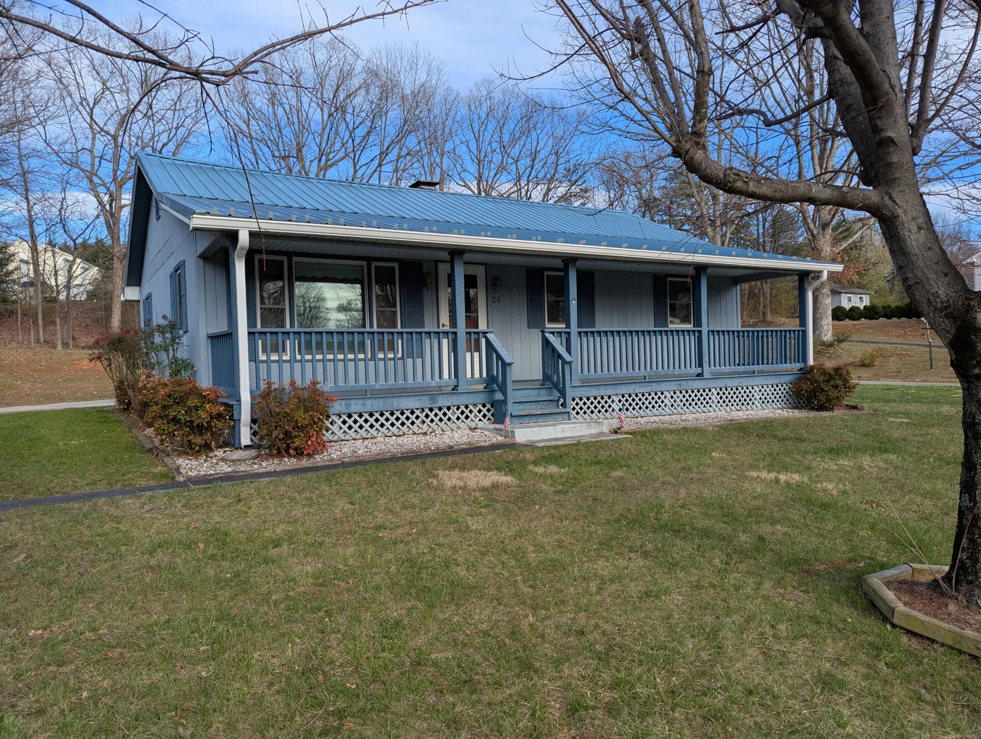 45 Meadow View AVE