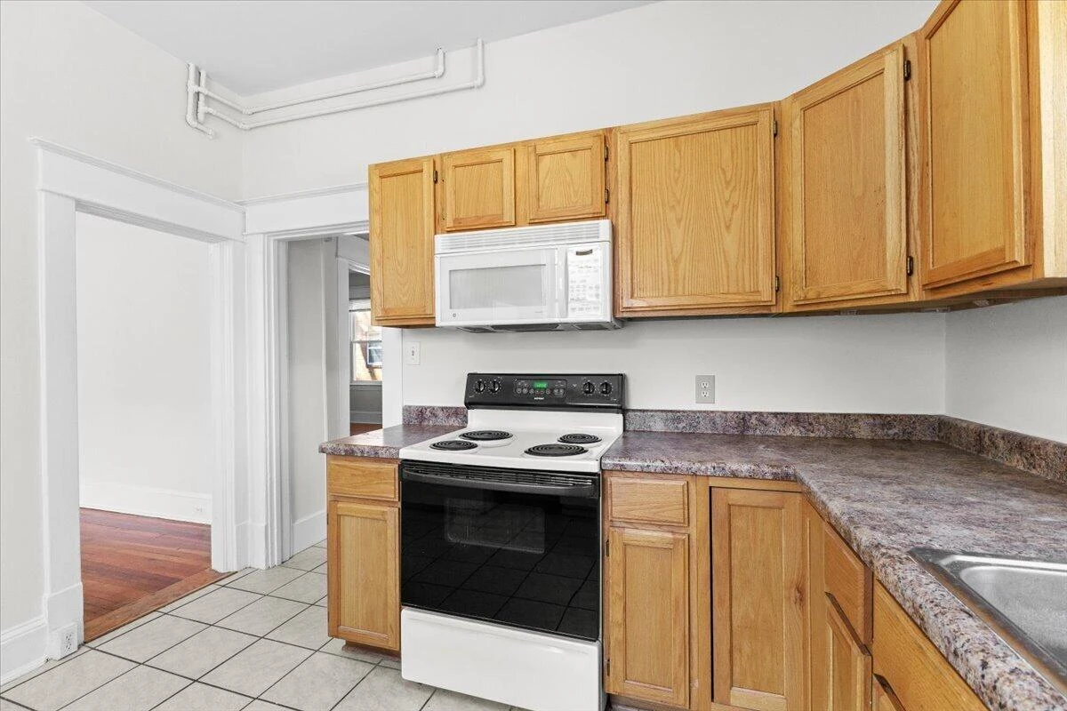 1825 Cambridge AVE - Photo 16