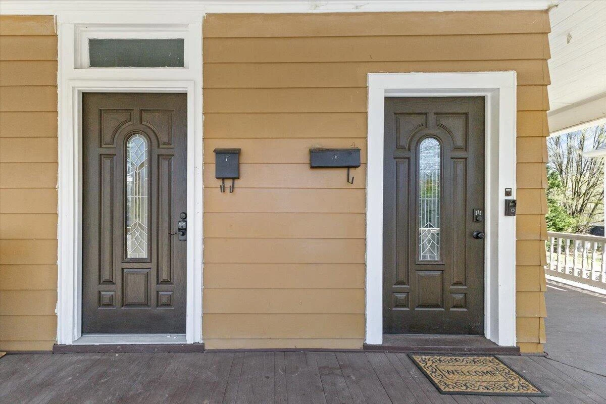 1825 Cambridge AVE - Photo 2