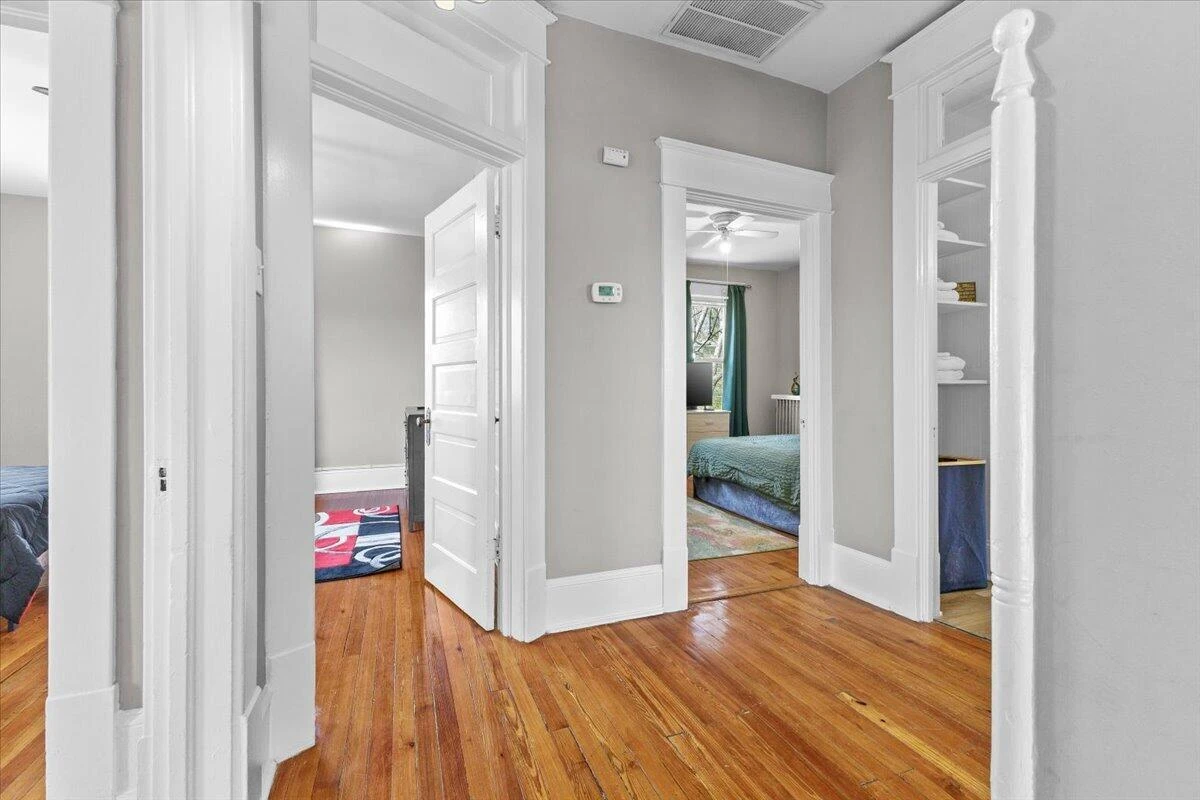 1825 Cambridge AVE - Photo 20