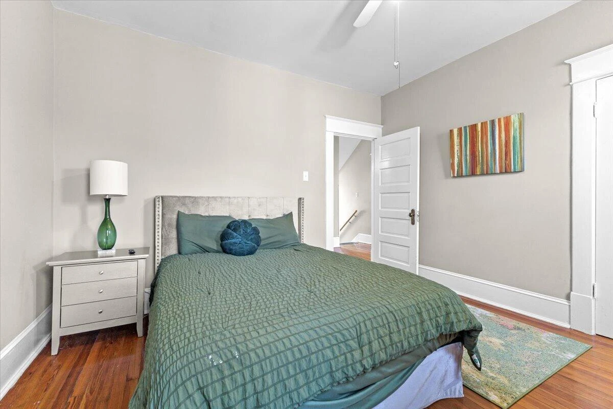 1825 Cambridge AVE - Photo 26