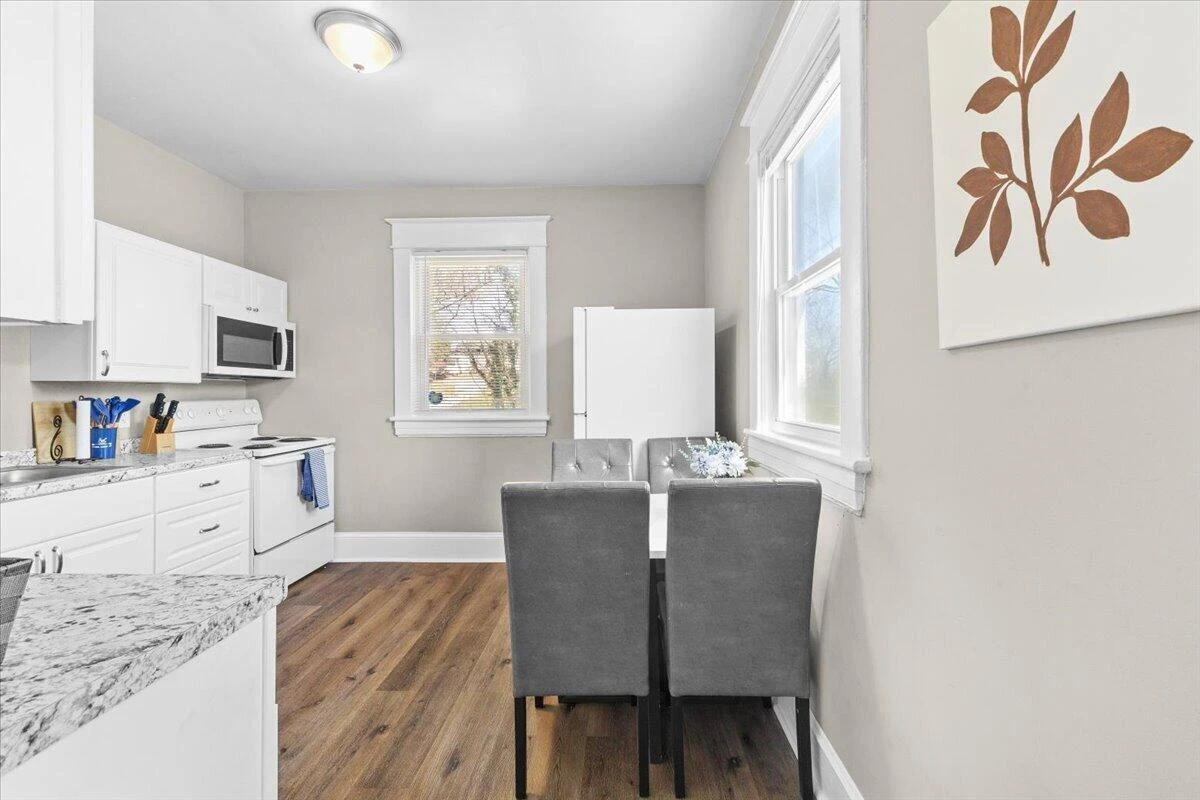 1825 Cambridge AVE - Photo 30