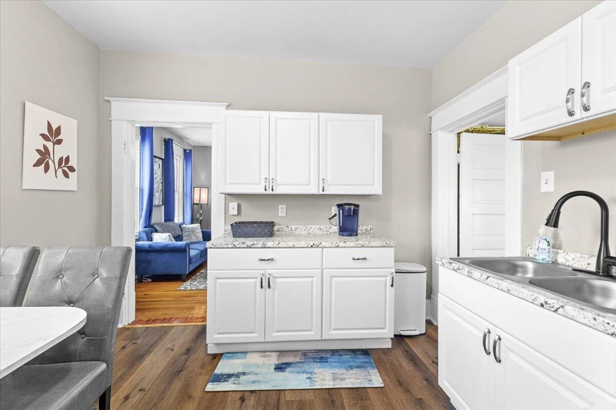 1825 Cambridge AVE - Photo 32