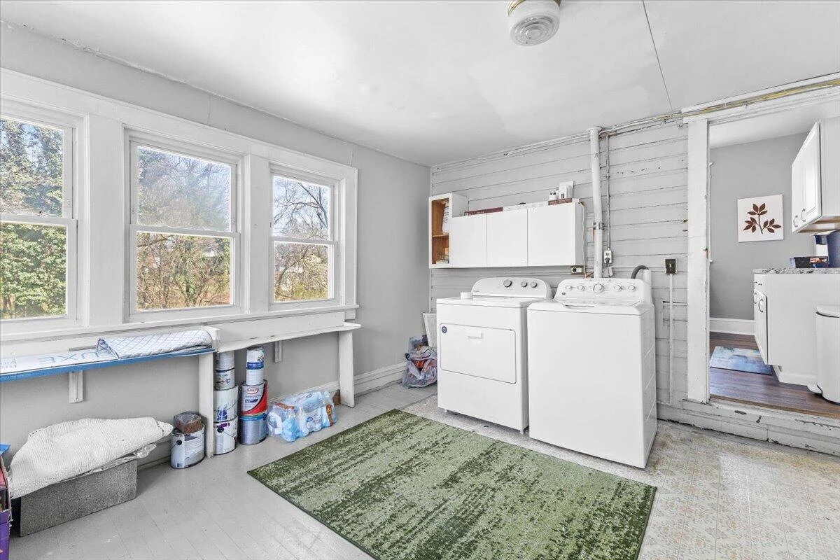 1825 Cambridge AVE - Photo 35