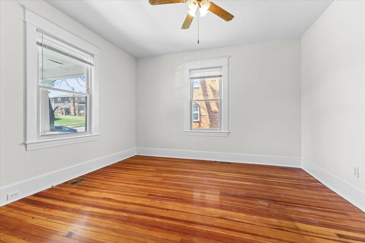1825 Cambridge AVE - Photo 6