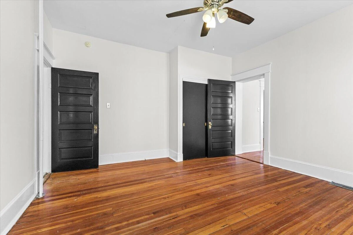 1825 Cambridge AVE - Photo 9