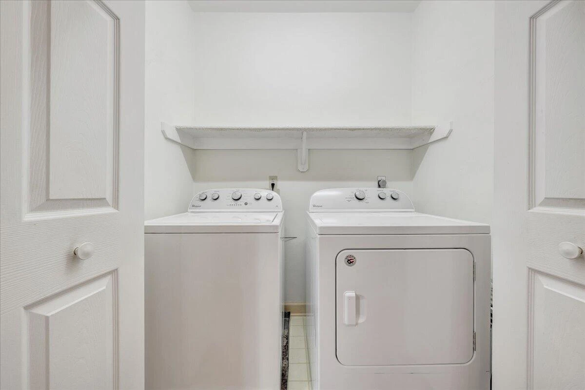 4865 Glen Ivy LN #APT 208 - Photo 27
