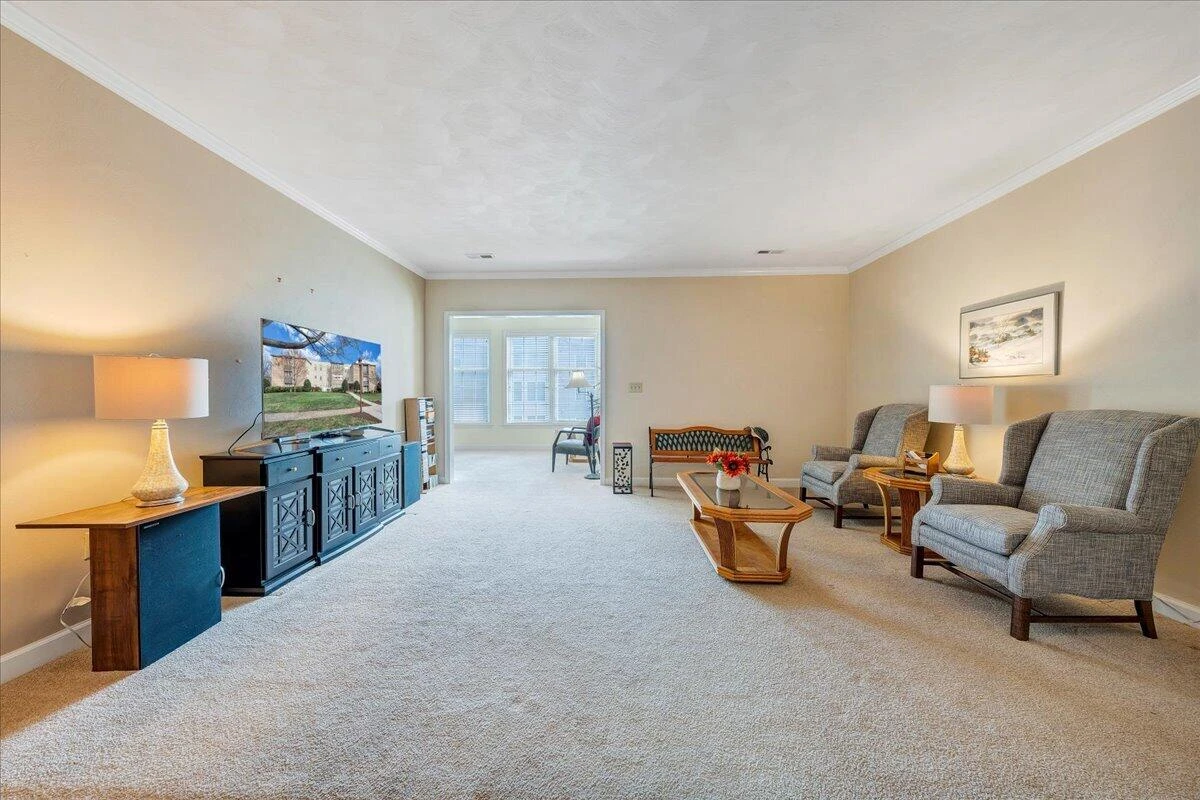 4865 Glen Ivy LN #APT 208 - Photo 5