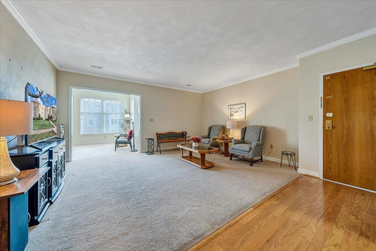 4865 Glen Ivy LN #APT 208 - Photo 6