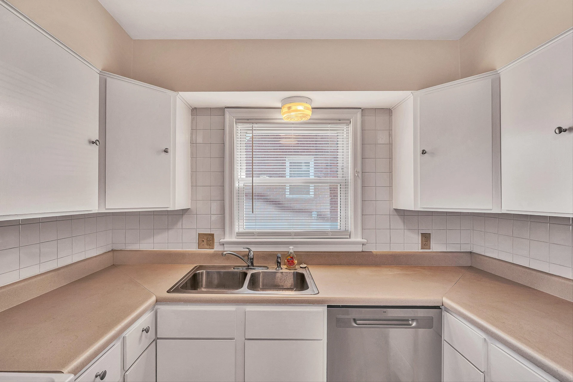 1013 Gardens RD - Photo 17